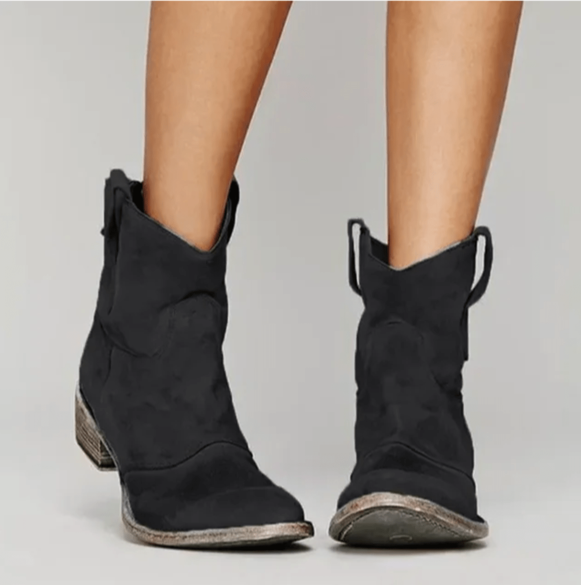 Adele suede boots in black