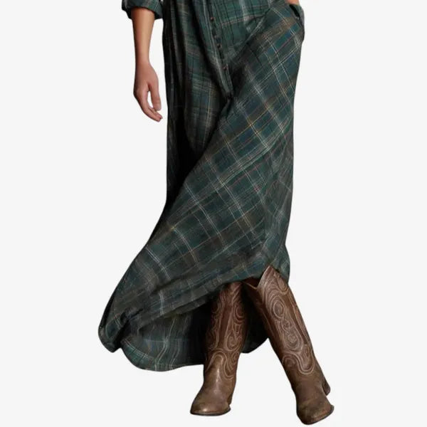 Elara Flowing Maxi Dress - view 4