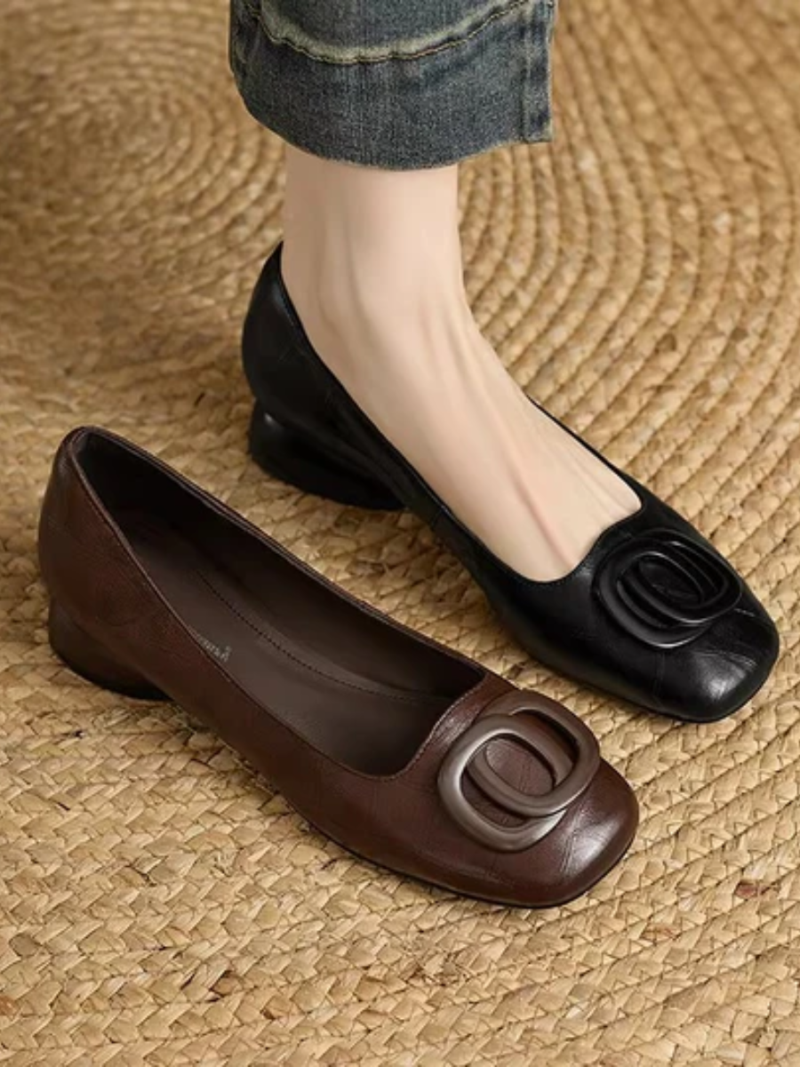 Odette leather flats – detail