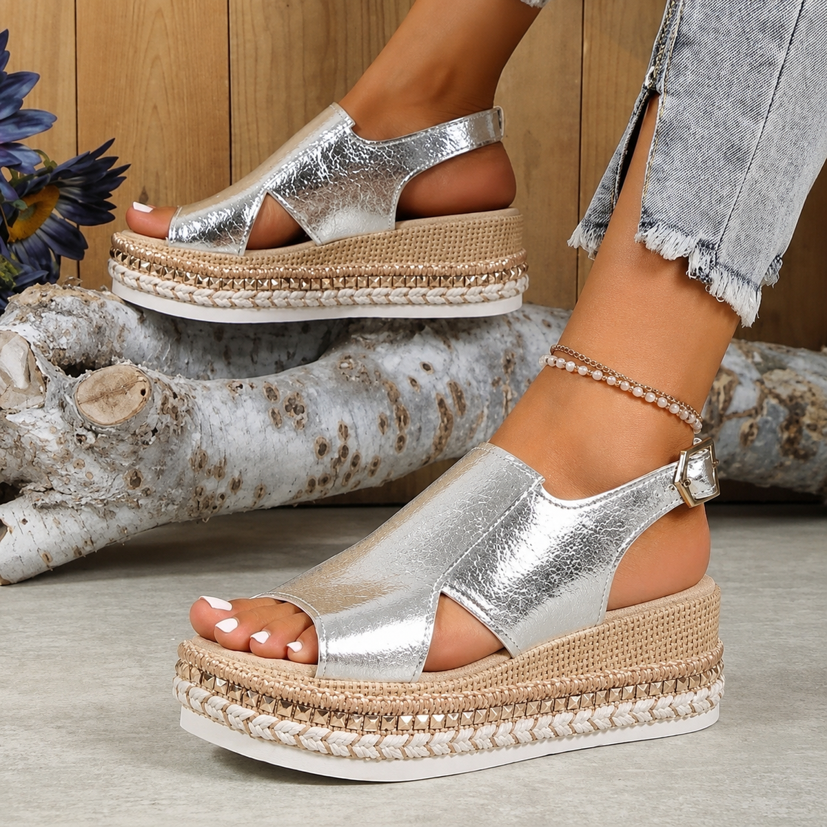 Simone comfort sandals in silver – side view