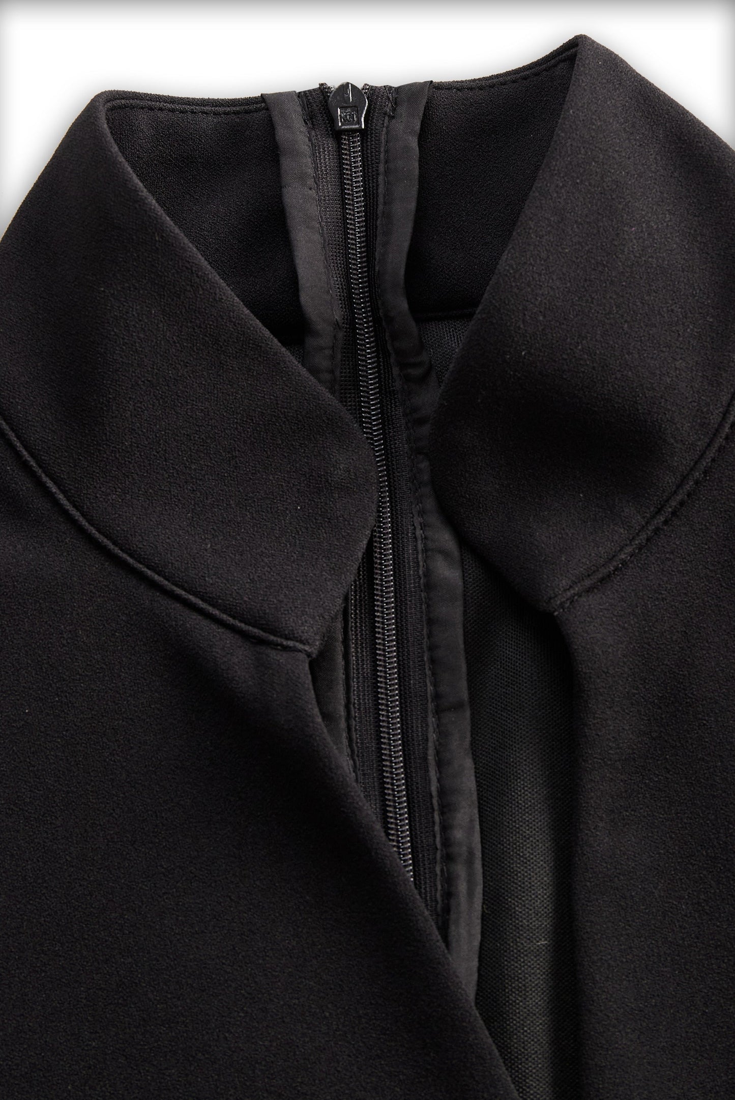 Detail of the collar and back zip of the Camille women's black bodycon midi dress