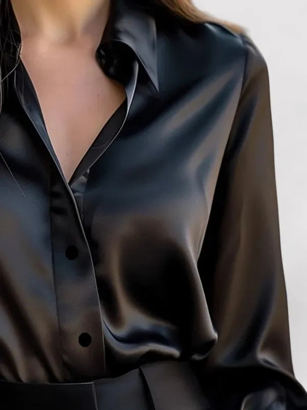 Women's Long Sleeve Satin Blouse in Black, close-up of the collar and buttons – Carmina